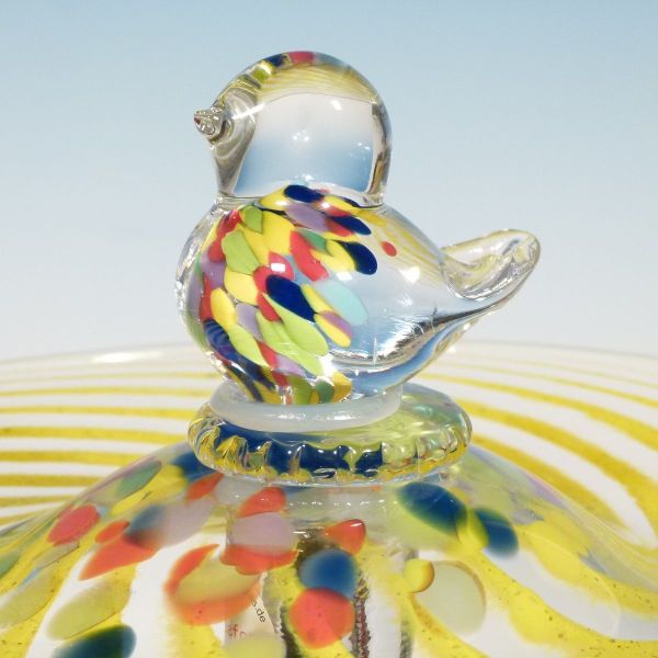 Vogeltränke gelb-bunt Detail