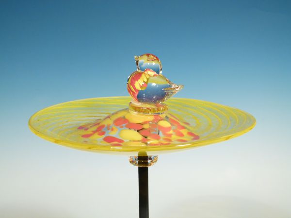 Vogeltränke gelb-rot
